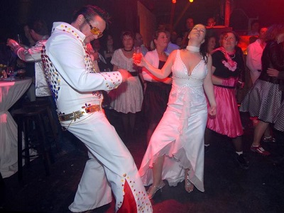 Rock around the clock met dit heerlijke Rock & Roll Themafeest met Live Muziek, DJ & Entertainment